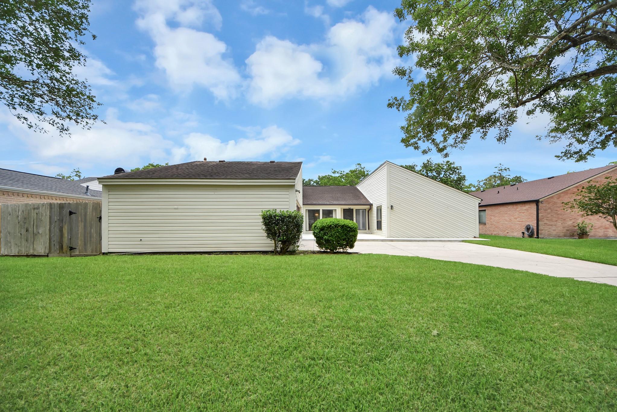 4306 Shady Springs Drive