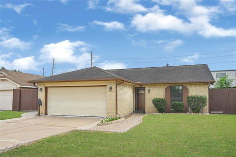 Photo of 1618 Westfork Drive, Katy, TX 77449 (MLS # 80661233)