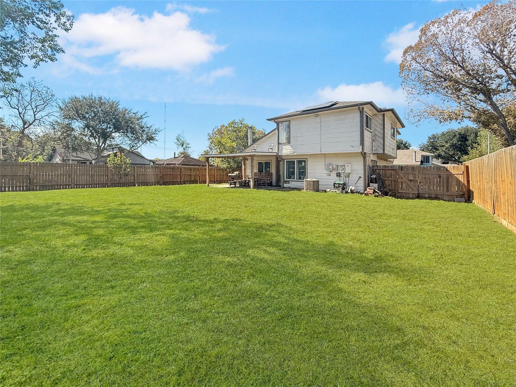 Photo of 15915 Maczali Court, Houston, TX 77489 (MLS # 91097622)
