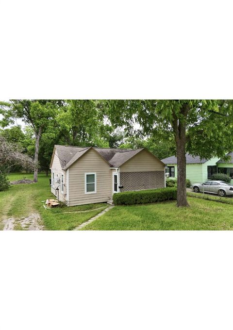 Photo of 3909 Lavender Street, Houston, TX 77026 (MLS # 11964178)