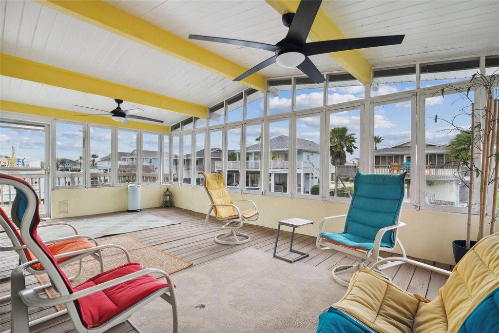 Photo of 22118 Matagorda Drive, Galveston, TX 77554 (MLS # 70370167)