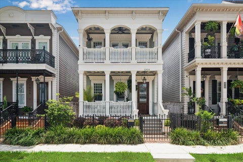 Photo of 1004 Aurora Street, Houston, TX 77009 (MLS # 74587967)