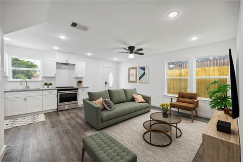 Photo of 2312 Wavell Street #A, Houston, TX 77088 (MLS # 68526623)