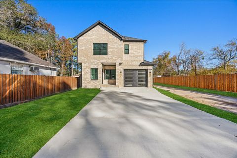 Photo of 6063 Townsan Road, Houston, TX 77396 (MLS # 66953060)