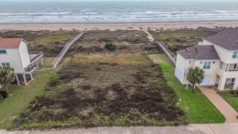 Vacant Land For Sale - 20711 E Sand Hill Drive<br/> Galveston, TX 77554