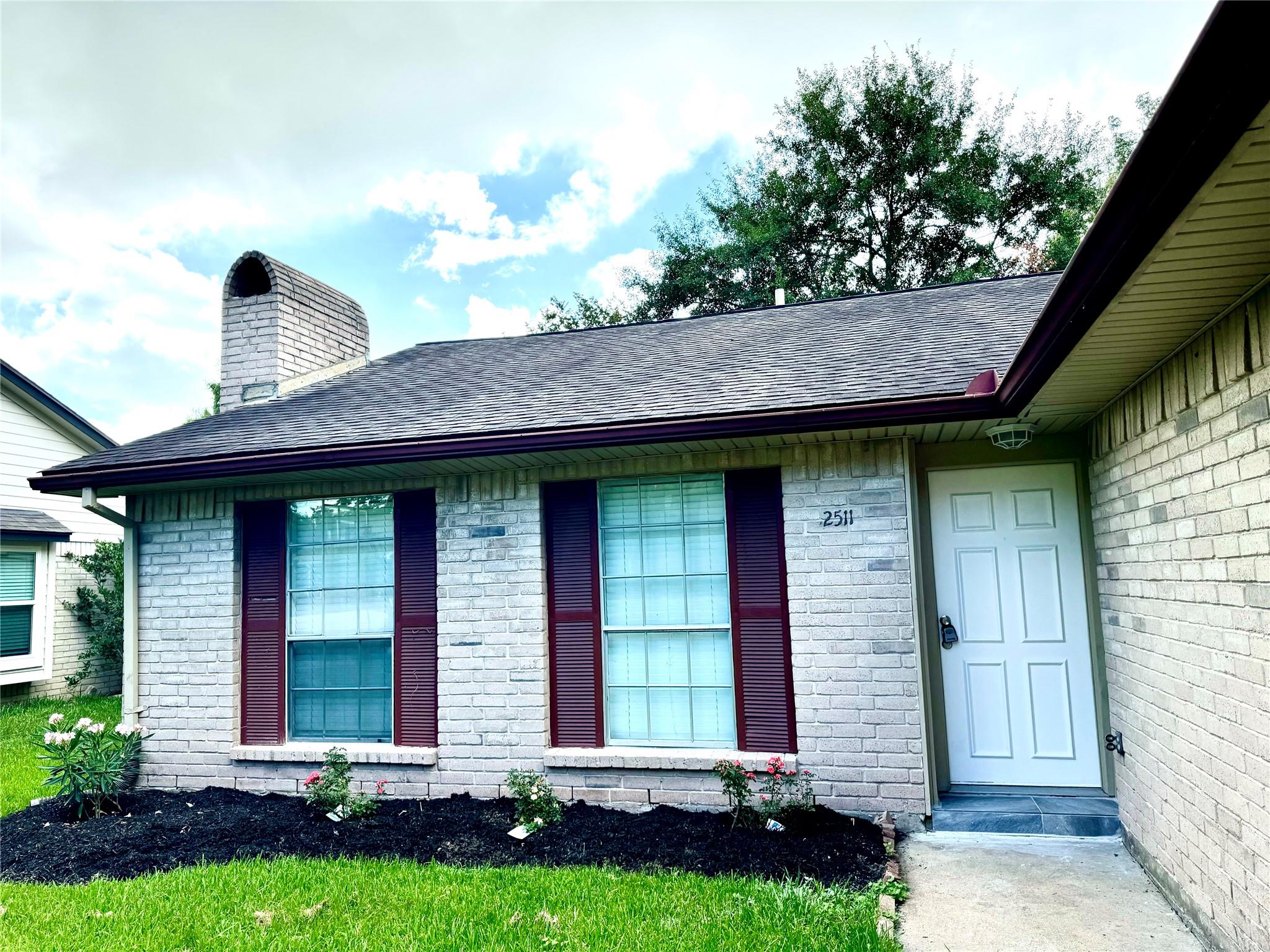 2511 Maple Tree Court