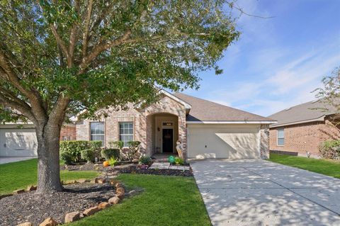 Photo of 15107 Summer Sunset Drive, Humble, TX 77396 (MLS # 25663508)