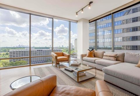 Photo of 7 Riverway #1703, Houston, TX 77056 (MLS # 94273543)