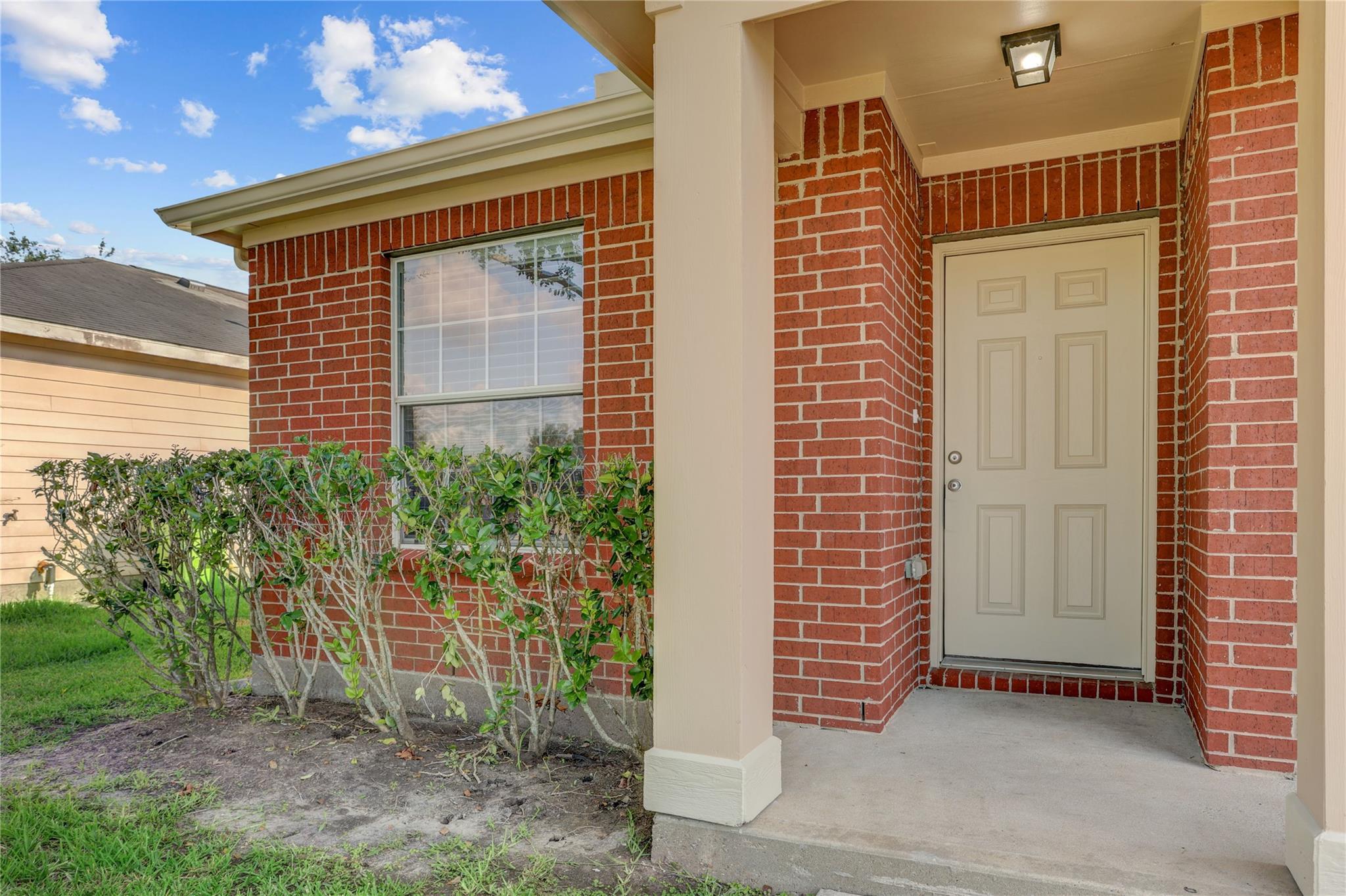 822 Crabapple Way