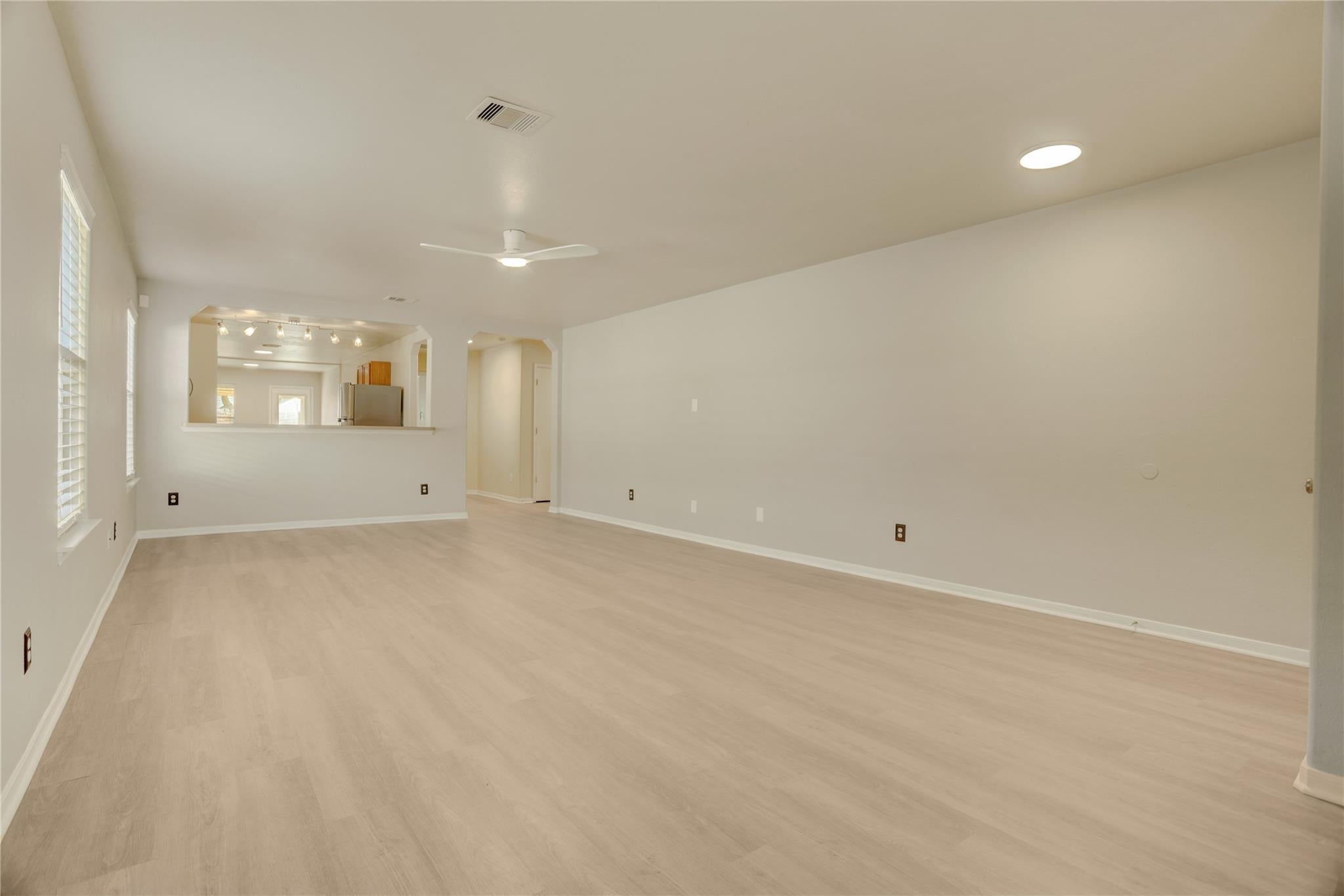 822 Crabapple Way