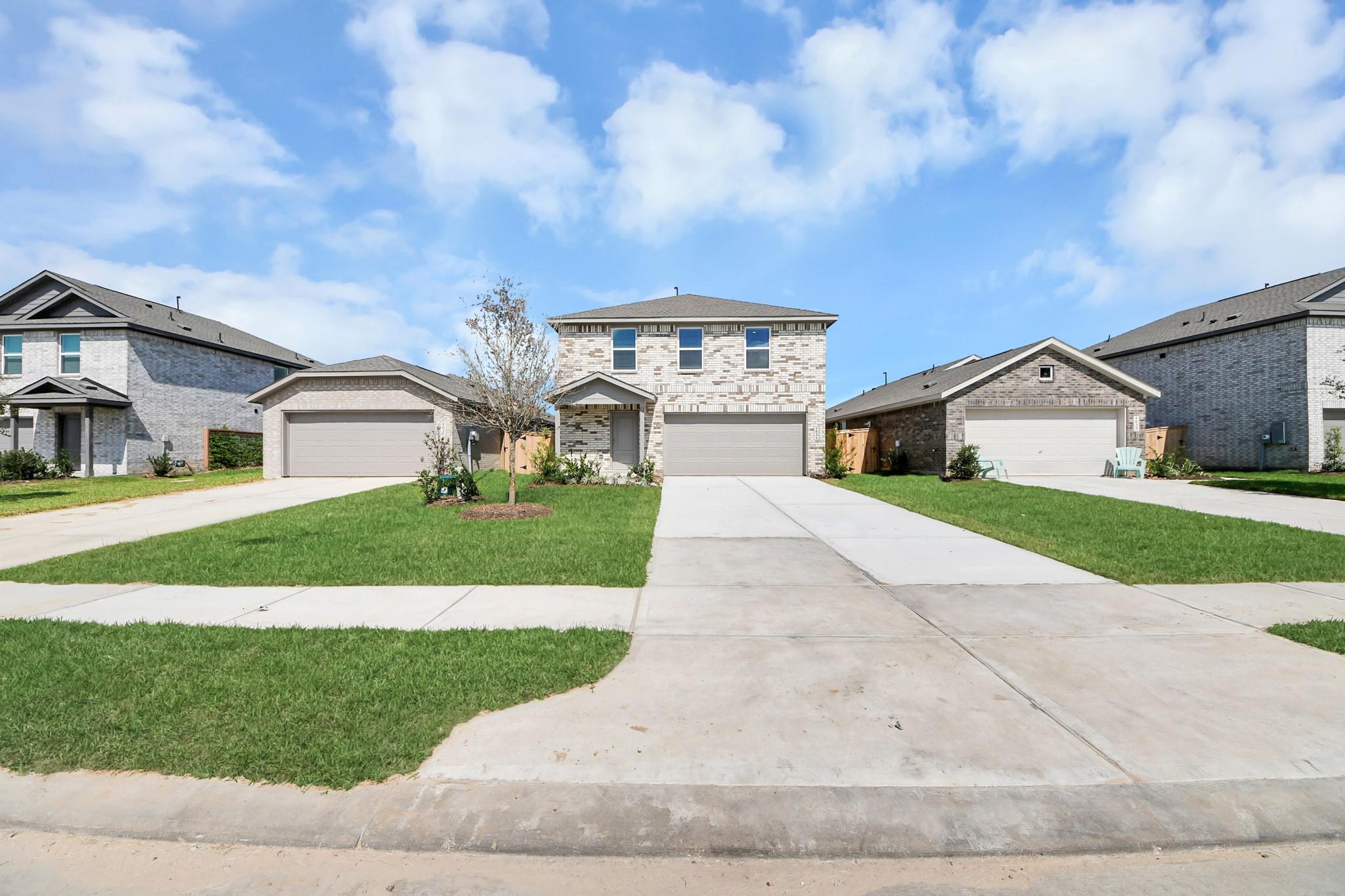 1631 Windrose Bend