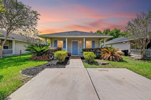 Photo of 3335 Angel Lane, Houston, TX 77045 (MLS # 57714309)
