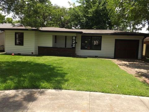 Photo of 822 Harvard Street, Deer Park, TX 77536 (MLS # 36915543)