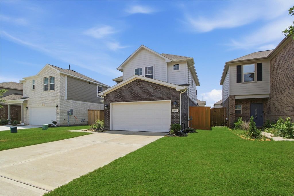 Photo of 13201 Leisure Cove Drive, Texas City, TX 77568 (MLS # 97549540)