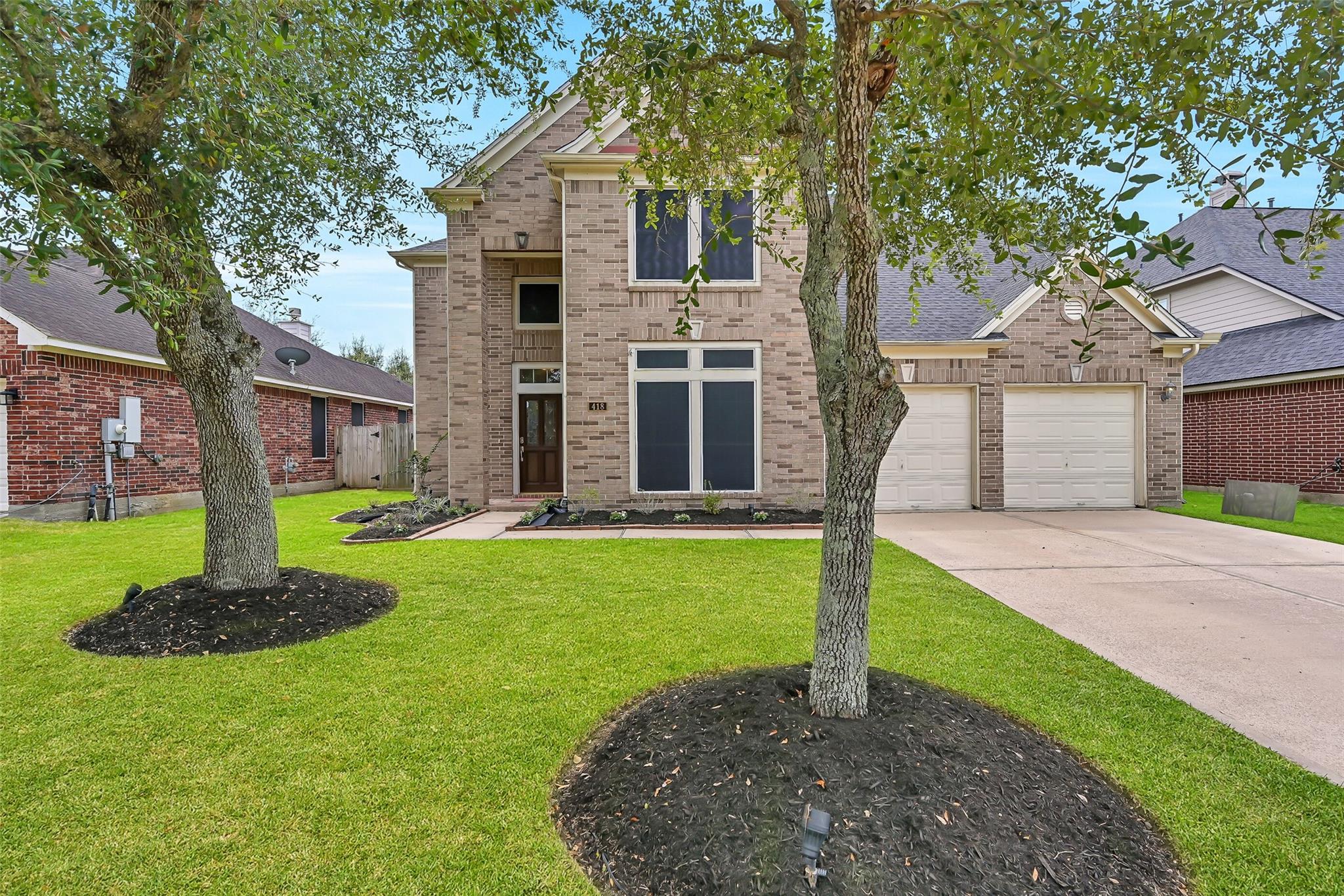 418 Gastonbury Court
