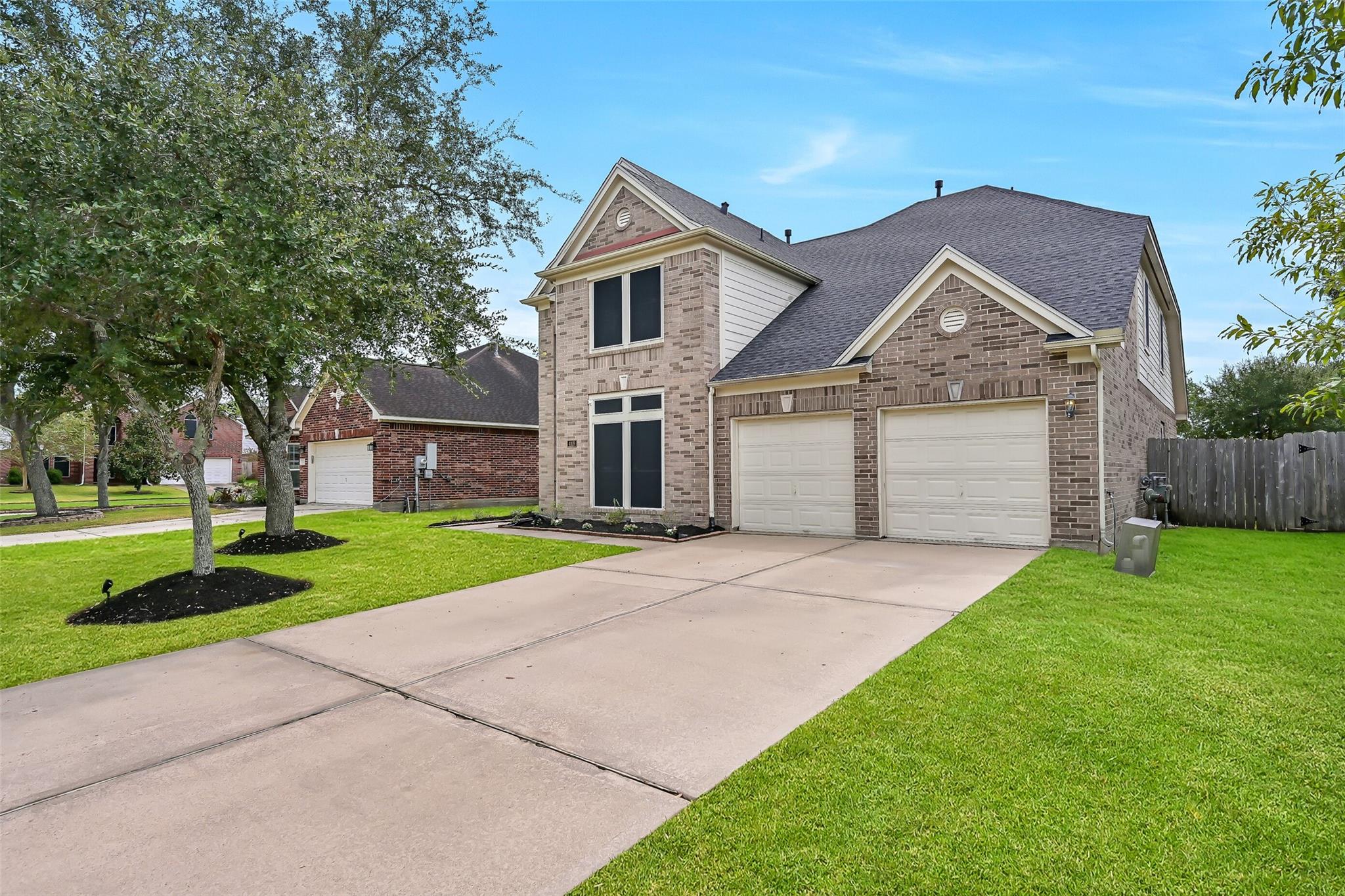 418 Gastonbury Court