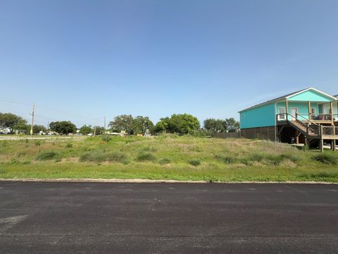 Vacant Land For Sale - 907 (LOTS -19-20) 13th Street<br/> San Leon, TX 77539