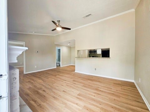 Photo of 736 Memorial Mews Street #4, Houston, TX 77079 (MLS # 80733470)