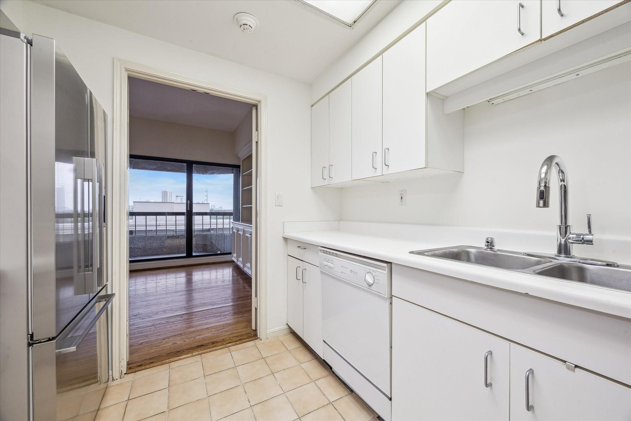 2001 Holcombe Boulevard 504