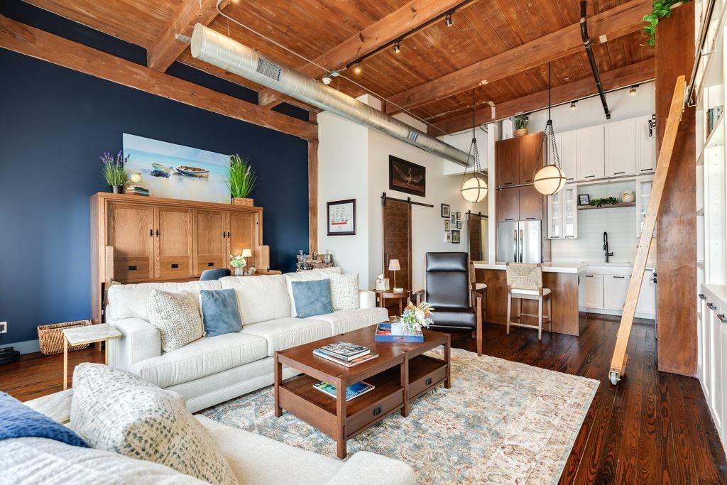 2400 Mechanic Street 402