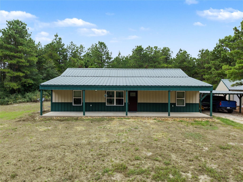 Photo of 56 Lost Indian Camp Road, Huntsville, TX 77320 (MLS # 52739796)