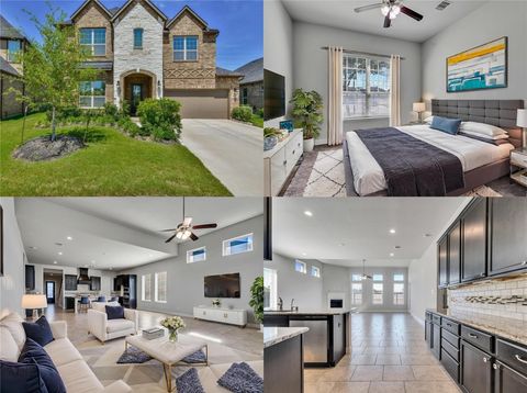 Photo of 4954 Thunder Creek Lane, Sugar Land, TX 77479 (MLS # 78708521)