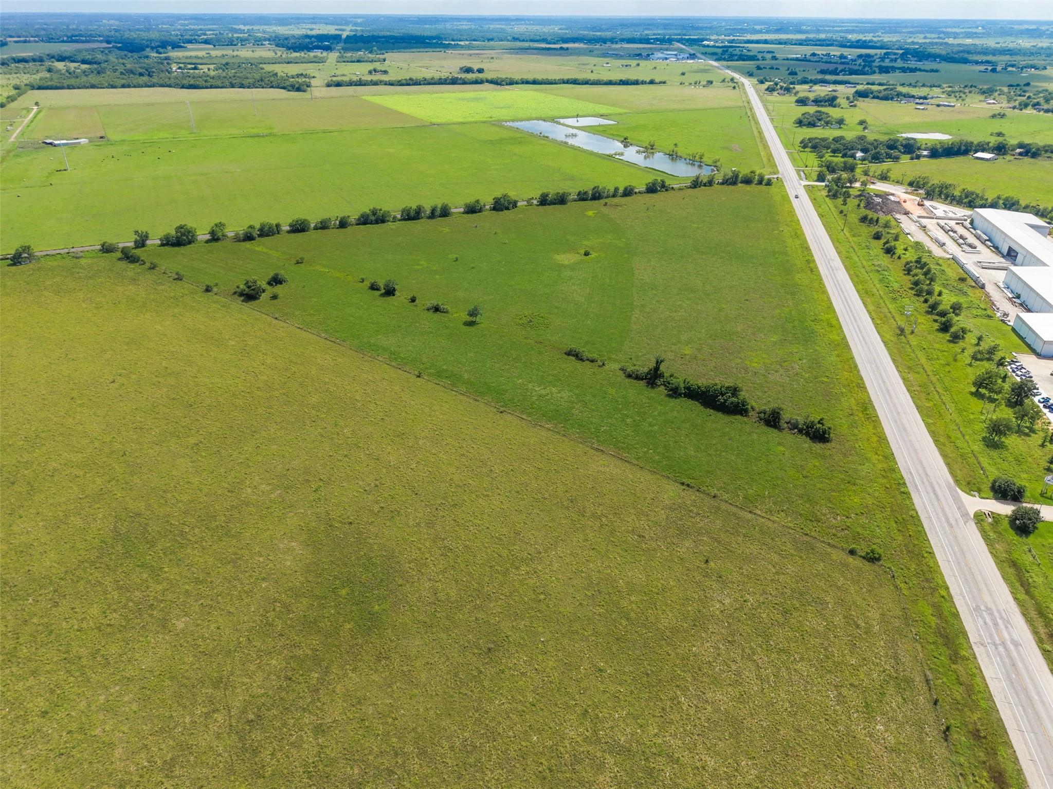 8719 Hwy 159 E Highway
