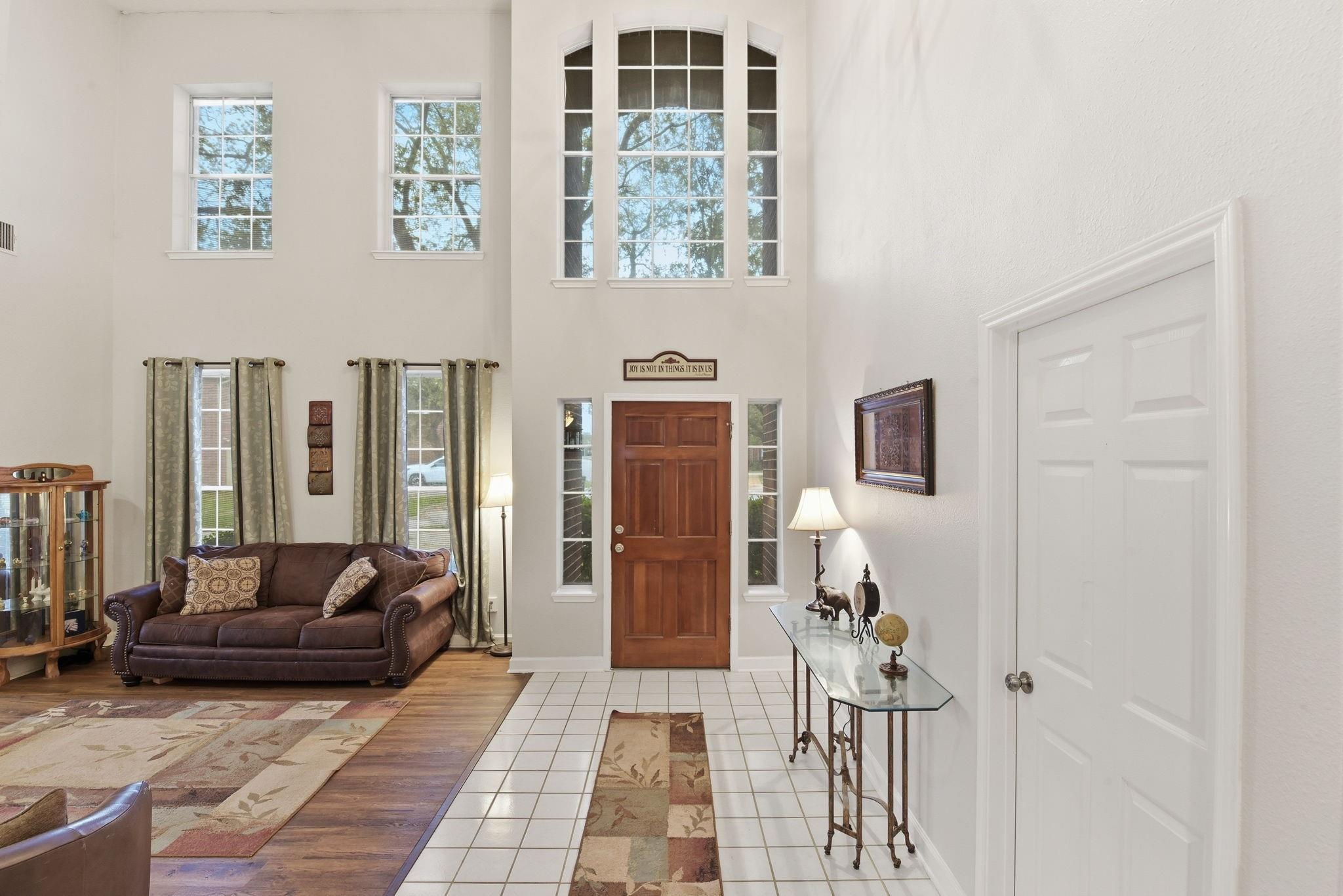 6903 Maid Stone Drive