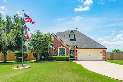 Photo of 1503 Lakeland Circle, Rosharon, TX 77583 (MLS # 45881894)