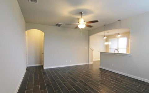 Tiny photo for 146 Parkgate #B, Conroe, TX 77304 (MLS # 31245101)