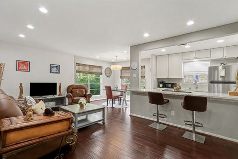 Photo of 421 Emerson Street #6, Houston, TX 77006 (MLS # 14748124)