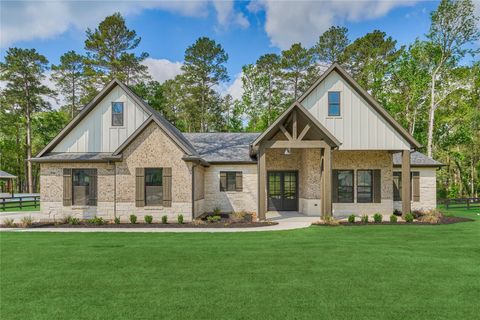 Photo of 8319 Monarch Court, Montgomery, TX 77316 (MLS # 21915709)