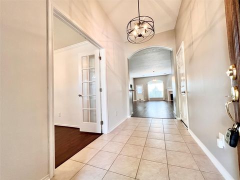 Photo of 67 N Merryweather Circle, Conroe, TX 77384 (MLS # 59282494)