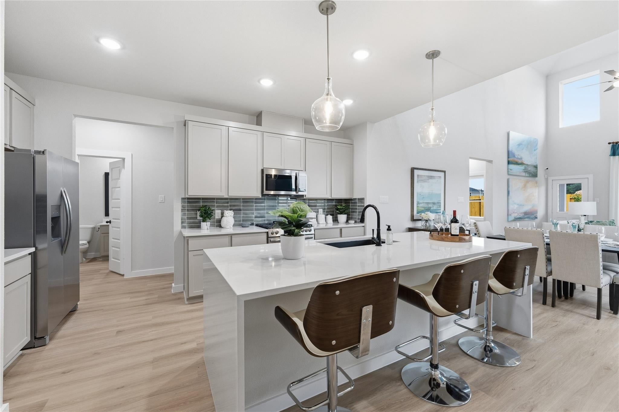 8127 Goliad Way