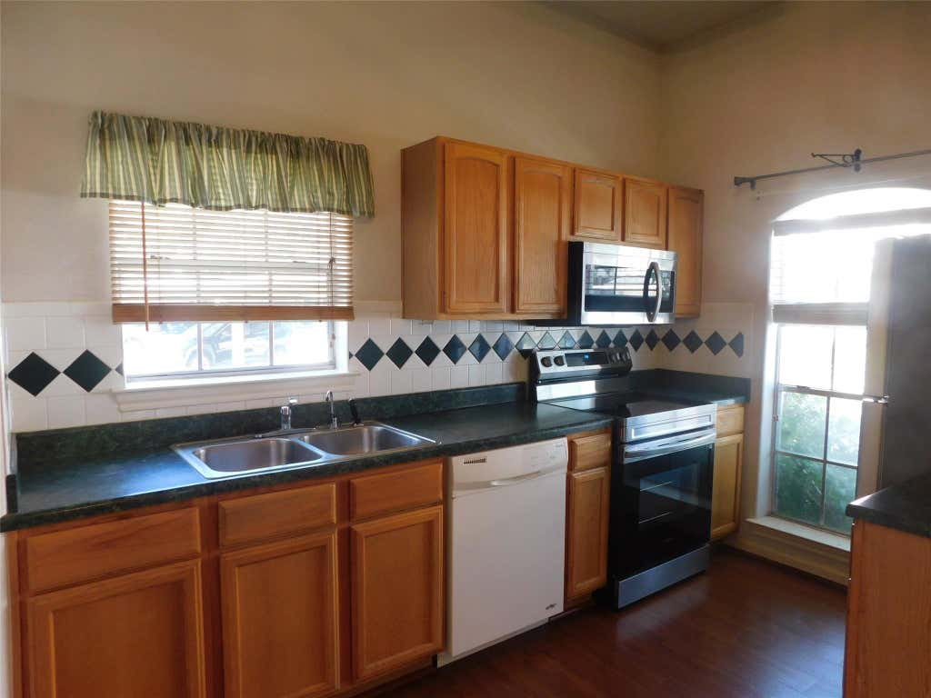 Photo of 2710 Grants Lake Blvd BLVD #G3, Sugar Land, TX 77479 (MLS # 18929801)