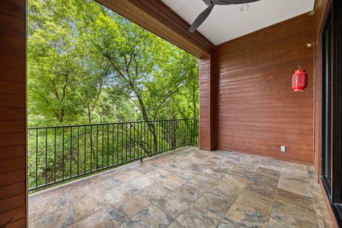 Tiny photo for 1901 W 14th 1/2 Street #C, Houston, TX 77008 (MLS # 31920029)