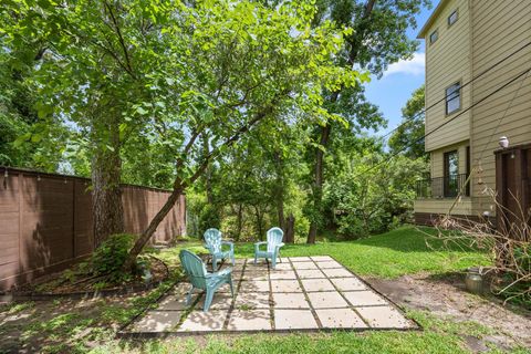Tiny photo for 1901 W 14th 1/2 Street #C, Houston, TX 77008 (MLS # 31920029)