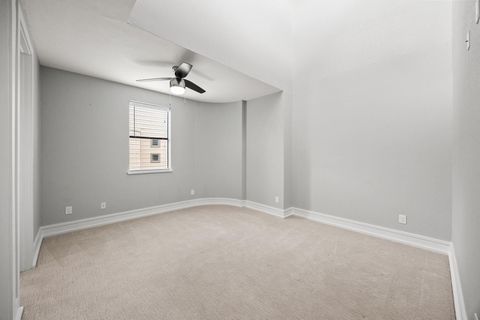 Tiny photo for 1901 W 14th 1/2 Street #C, Houston, TX 77008 (MLS # 31920029)