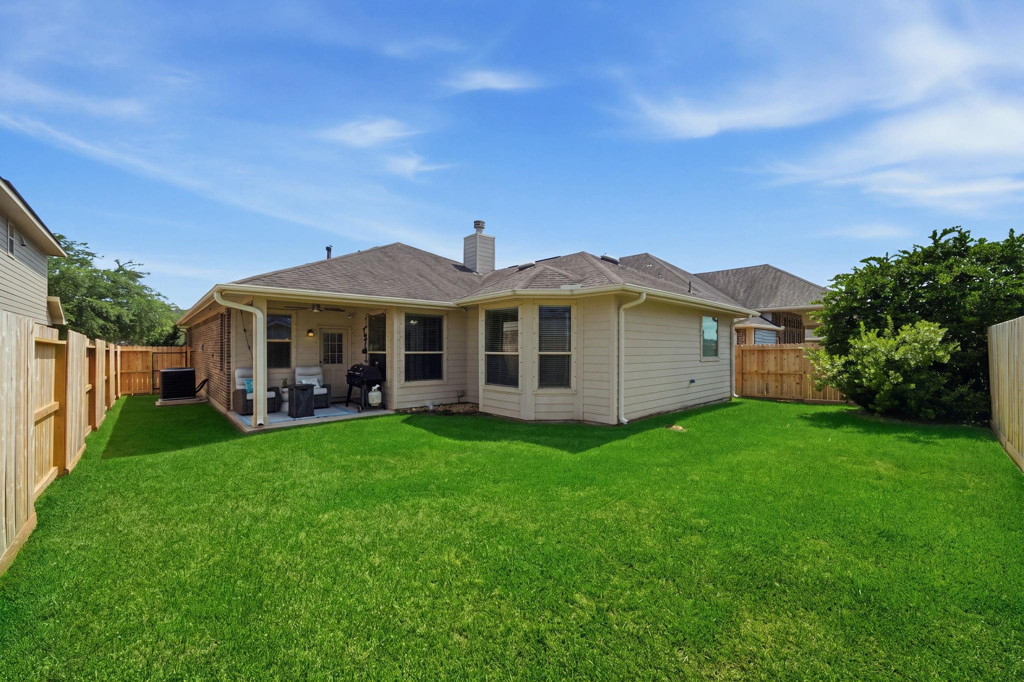 2421 Santiago Lane