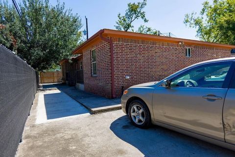 Tiny photo for 6820 Petre Drive #B, Houston, TX 77076 (MLS # 11052293)