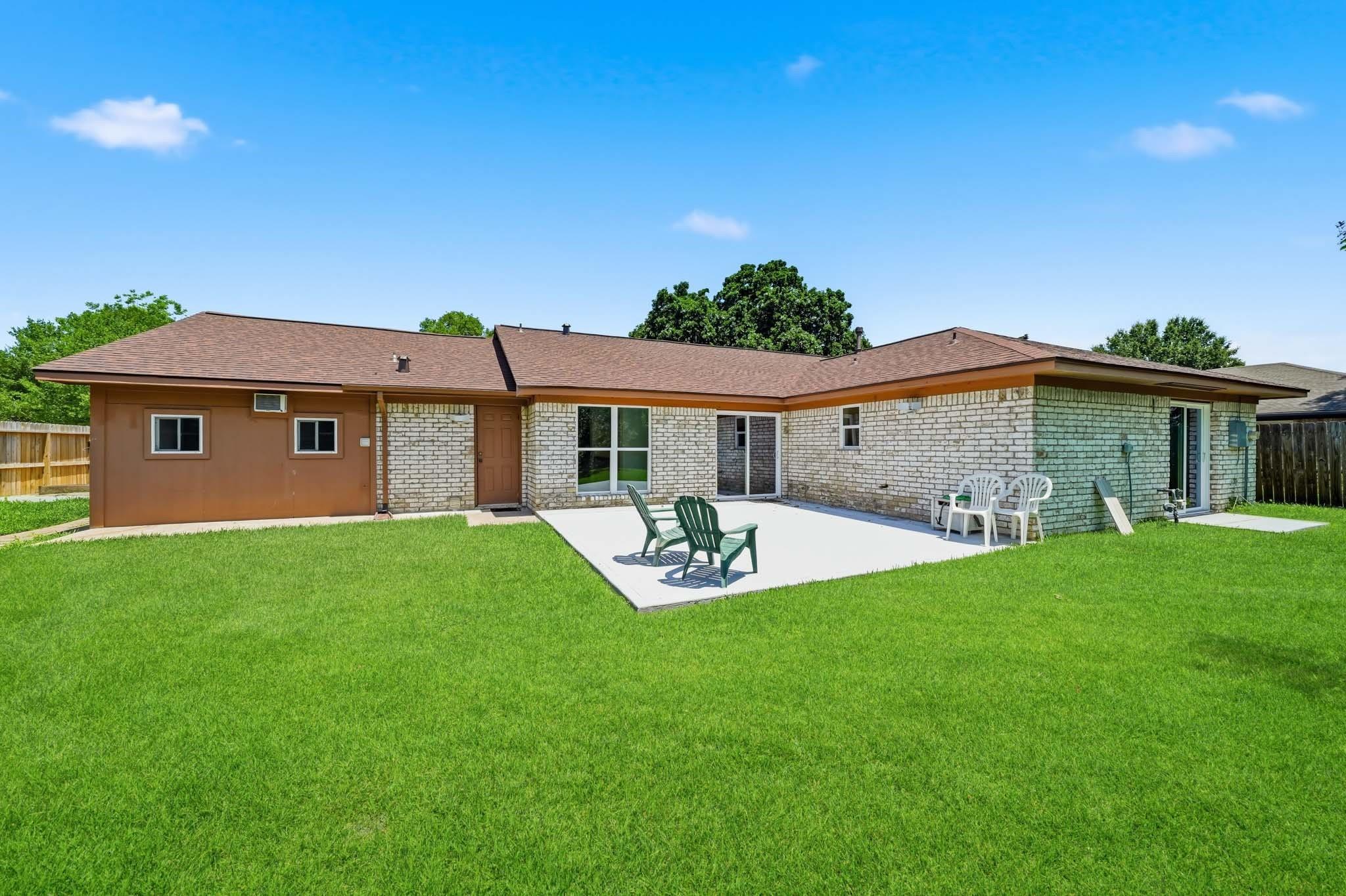 13703 Fernhill Drive