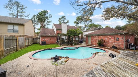 Photo of 7518 Honey Creek Lane, Houston, TX 77095 (MLS # 41189879)