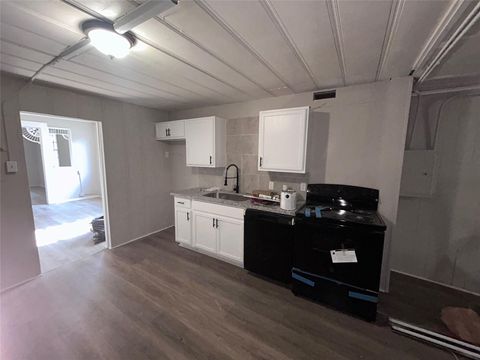 Photo of 931 9th Avenue #2, Port Arthur, TX 77642 (MLS # 20242684)