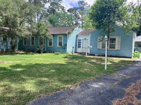 Photo of 5012 Winding Way, Dickinson, TX 77539 (MLS # 7138279)