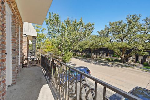 Tiny photo for 2010 Stoney Brook Drive #1, Houston, TX 77063 (MLS # 12150931)
