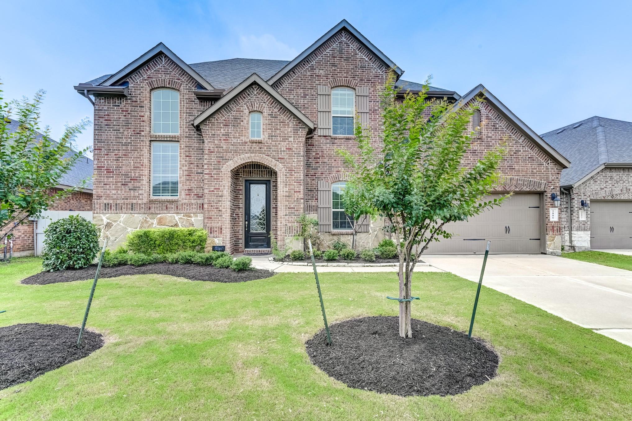 5806 Metaphor Way