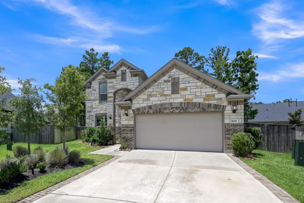 Photo of 508 Loft Court, Montgomery, TX 77316 (MLS # 29996062)