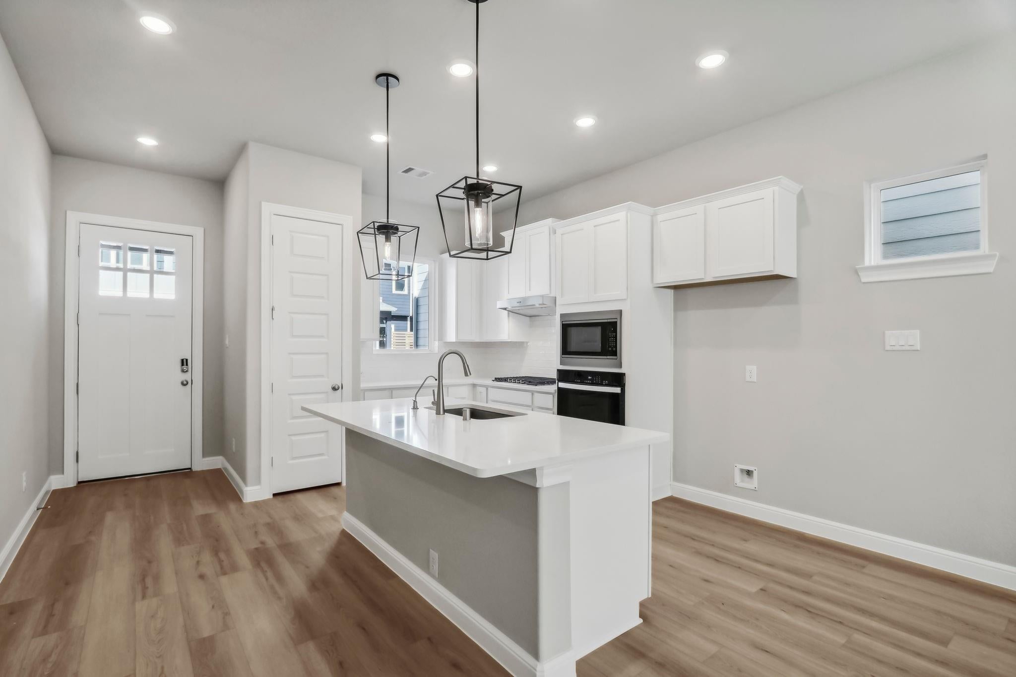 22655 Rice Flower Way