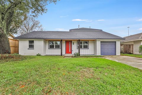 Photo of 1623 Fawnhope Drive, Houston, TX 77008 (MLS # 56778443)