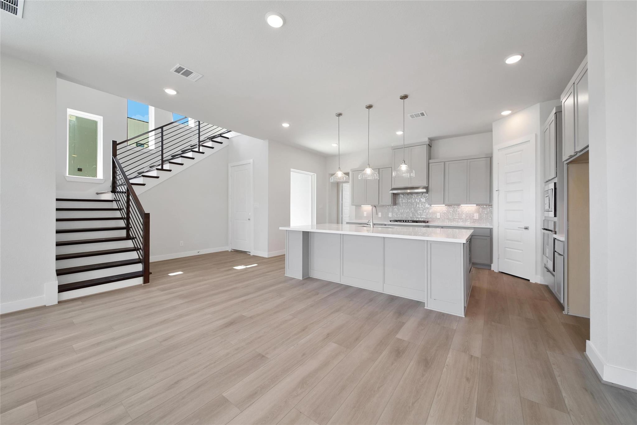 4402 Anthony Court Lane